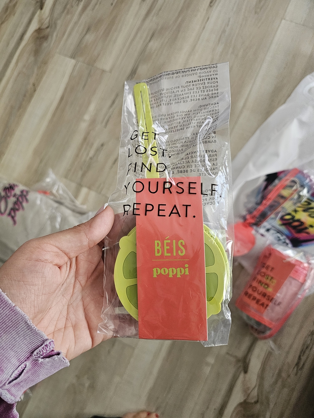 BÉIS x poppi The Luggage Tag in Lime
